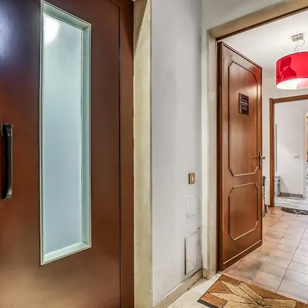 Angolo Alla Stazione - Bilocale Ristrutturato Zona Stazione E Ospedali Pavia Exterior photo